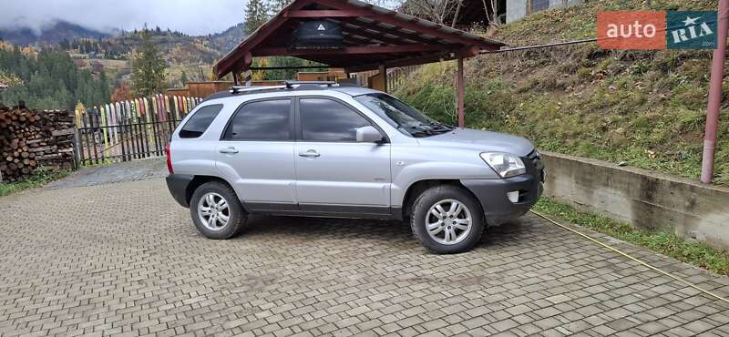 Внедорожник / Кроссовер Kia Sportage 2006 в Славском