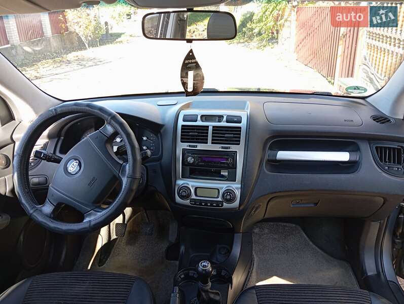 Позашляховик / Кросовер Kia Sportage 2006 в Вінниці