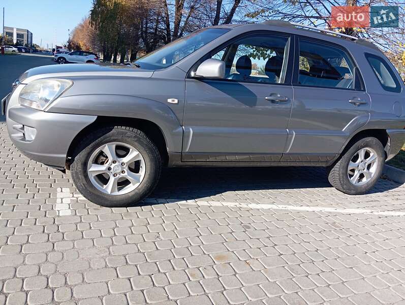 Позашляховик / Кросовер Kia Sportage 2006 в Вінниці