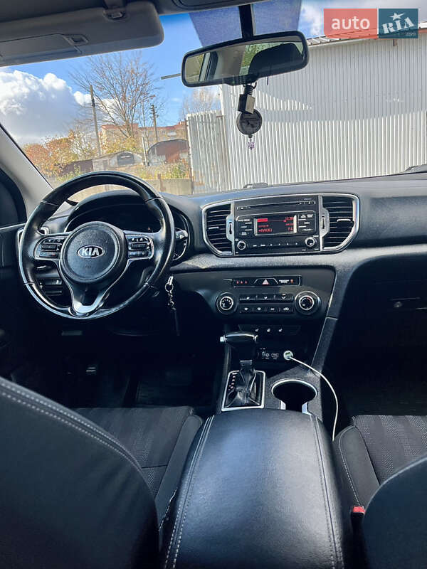 Позашляховик / Кросовер Kia Sportage 2016 в Тернополі фото 89 Позашляховик / Кросовер Kia Sportage 2016 в Тернополі