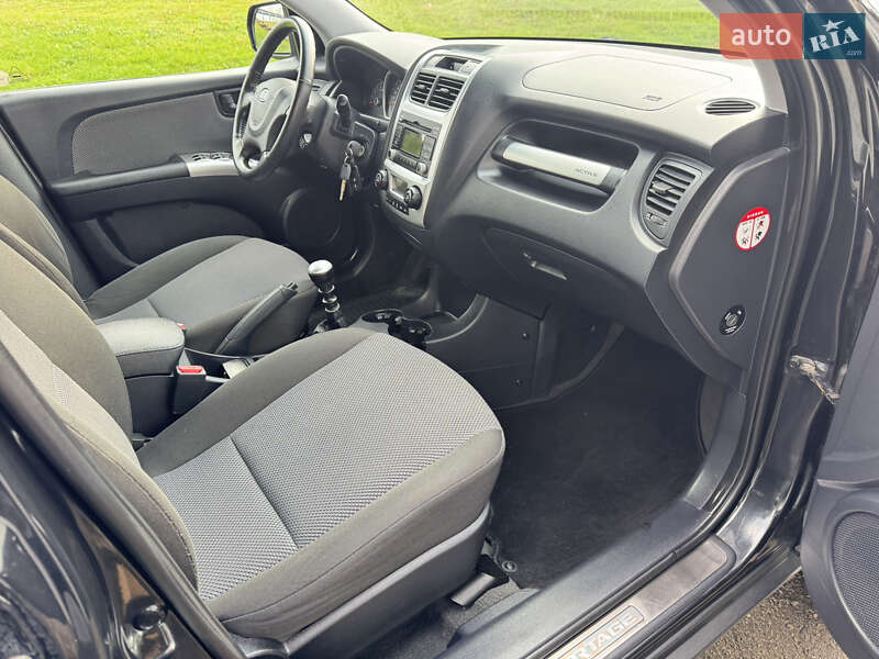 Позашляховик / Кросовер Kia Sportage 2008 в Києві