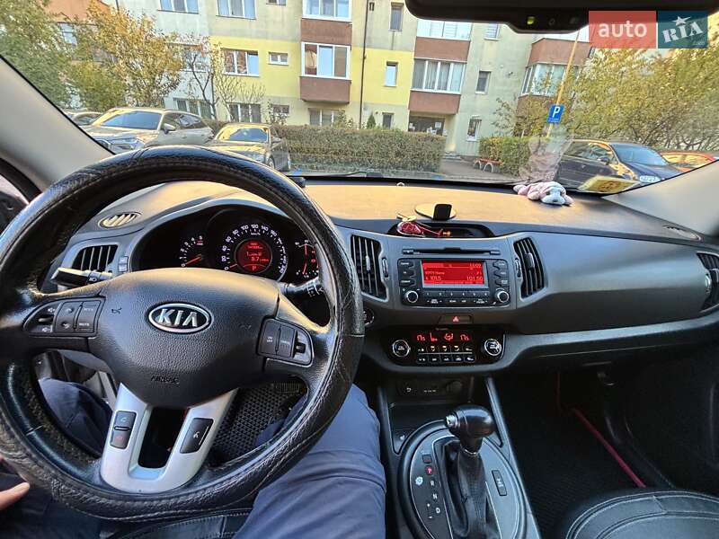 Внедорожник / Кроссовер Kia Sportage 2011 в Черноморске