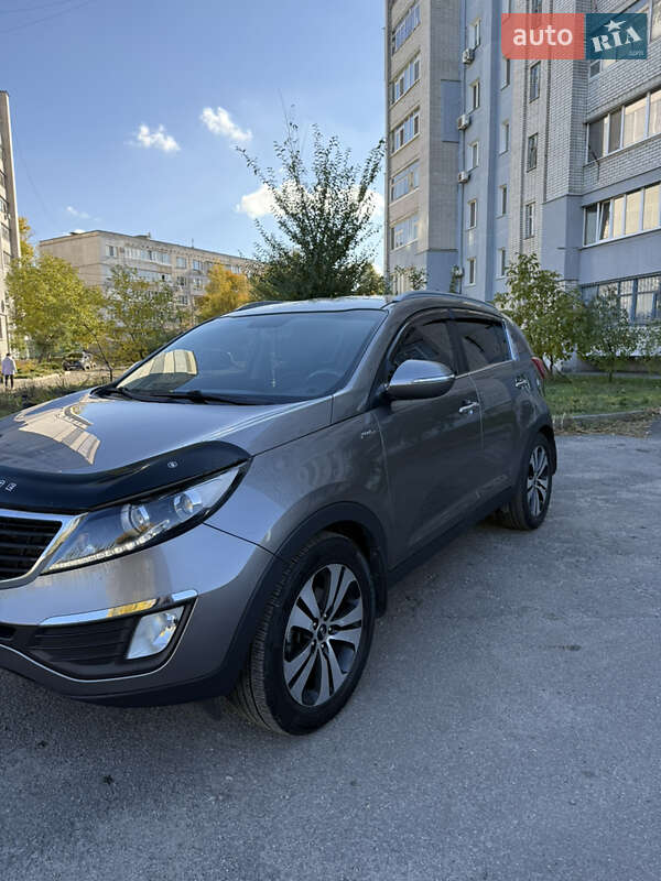 Позашляховик / Кросовер Kia Sportage 2011 в Павлограді