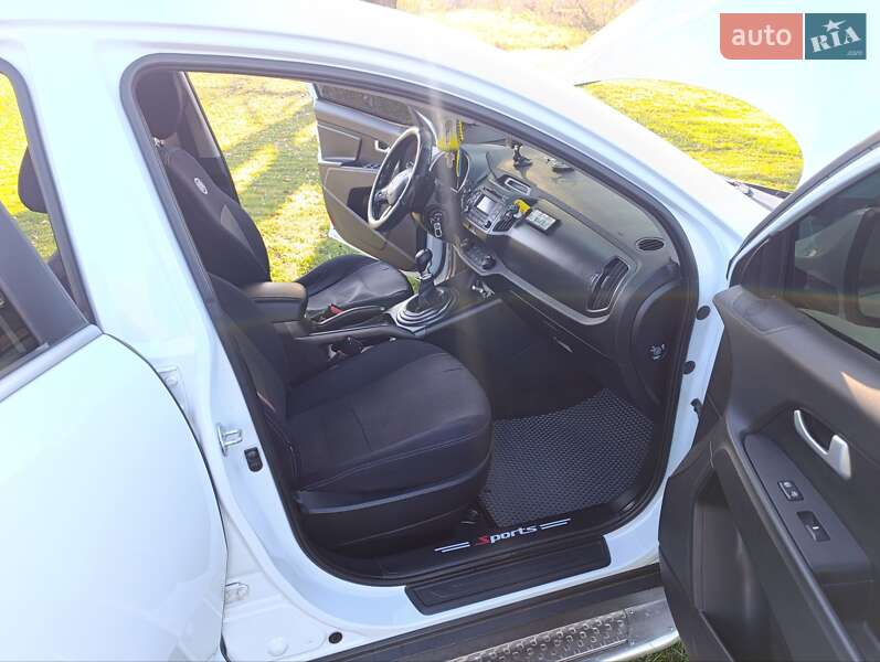 Внедорожник / Кроссовер Kia Sportage 2013 в Бершади фото 11 Внедорожник / Кроссовер Kia Sportage 2013 в Бершади