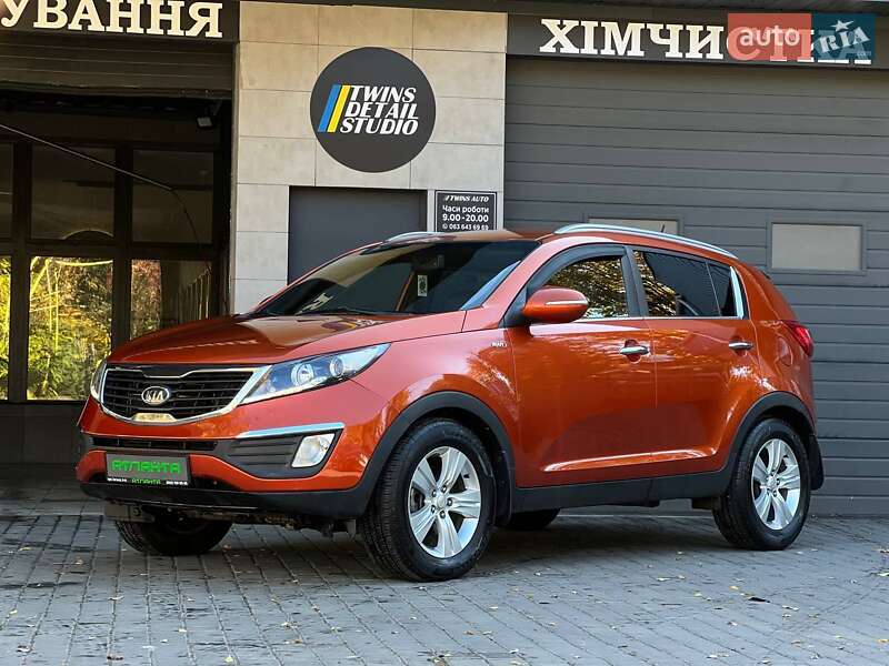 Позашляховик / Кросовер Kia Sportage 2011 в Одесі