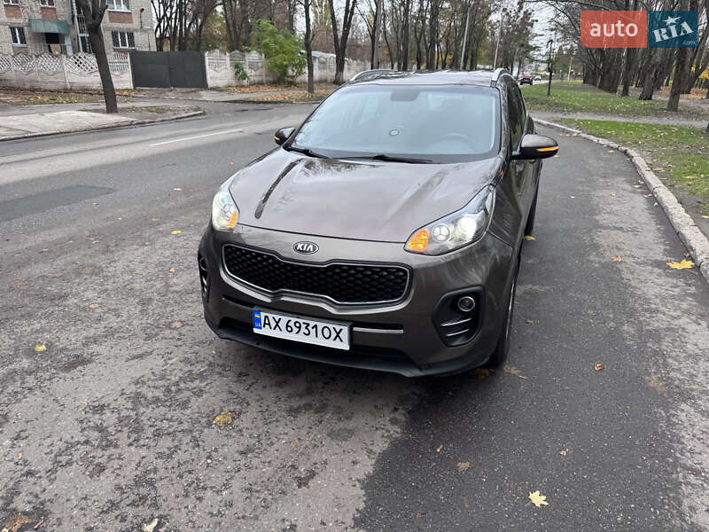 Позашляховик / Кросовер Kia Sportage 2016 в Харкові