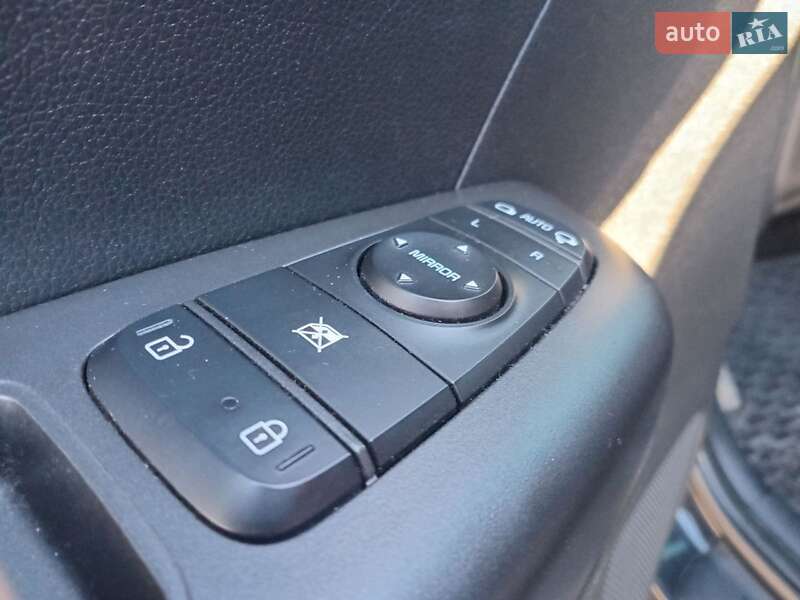 Внедорожник / Кроссовер Kia Sportage 2019 в Львове