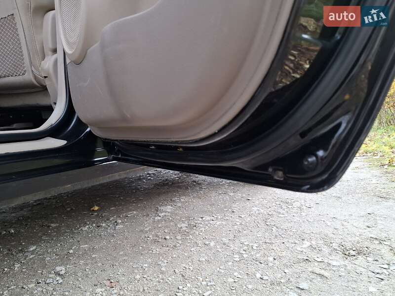 Внедорожник / Кроссовер Kia Sportage 2006 в Ровно