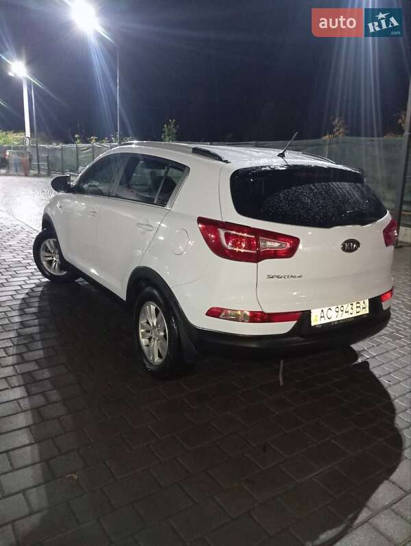 Внедорожник / Кроссовер Kia Sportage 2010 в Рожище