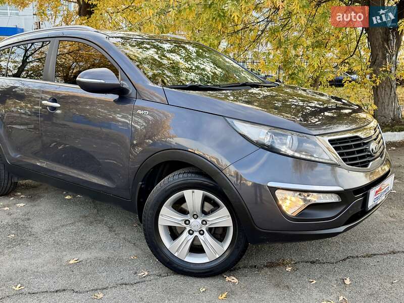 Внедорожник / Кроссовер Kia Sportage 2013 в Киеве