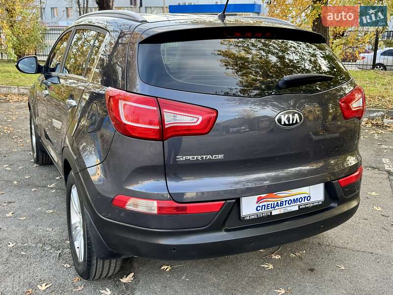 Внедорожник / Кроссовер Kia Sportage 2013 в Киеве