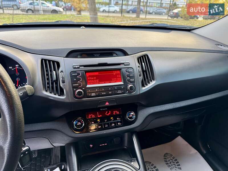 Внедорожник / Кроссовер Kia Sportage 2013 в Киеве