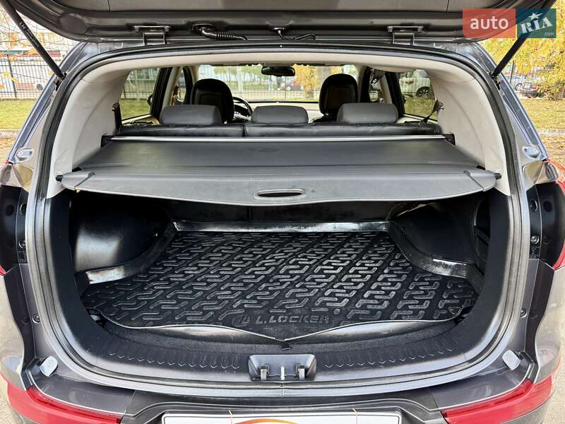 Внедорожник / Кроссовер Kia Sportage 2013 в Киеве