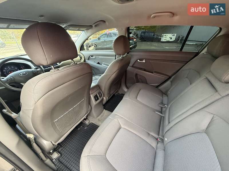 Внедорожник / Кроссовер Kia Sportage 2014 в Киеве