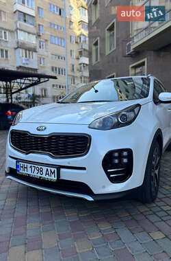 Внедорожник / Кроссовер Kia Sportage 2015 в Одессе