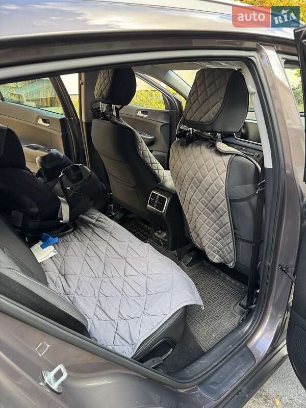 Позашляховик / Кросовер Kia Sportage 2020 в Тернополі фото 41 Позашляховик / Кросовер Kia Sportage 2020 в Тернополі