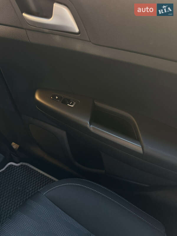 Внедорожник / Кроссовер Kia Sportage 2020 в Одессе