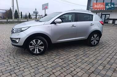 Позашляховик / Кросовер Kia Sportage 2011 в Чернівцях