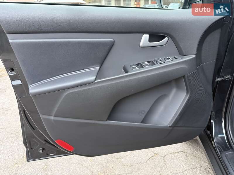 Внедорожник / Кроссовер Kia Sportage 2015 в Гнивани фото 43 Внедорожник / Кроссовер Kia Sportage 2015 в Гнивани