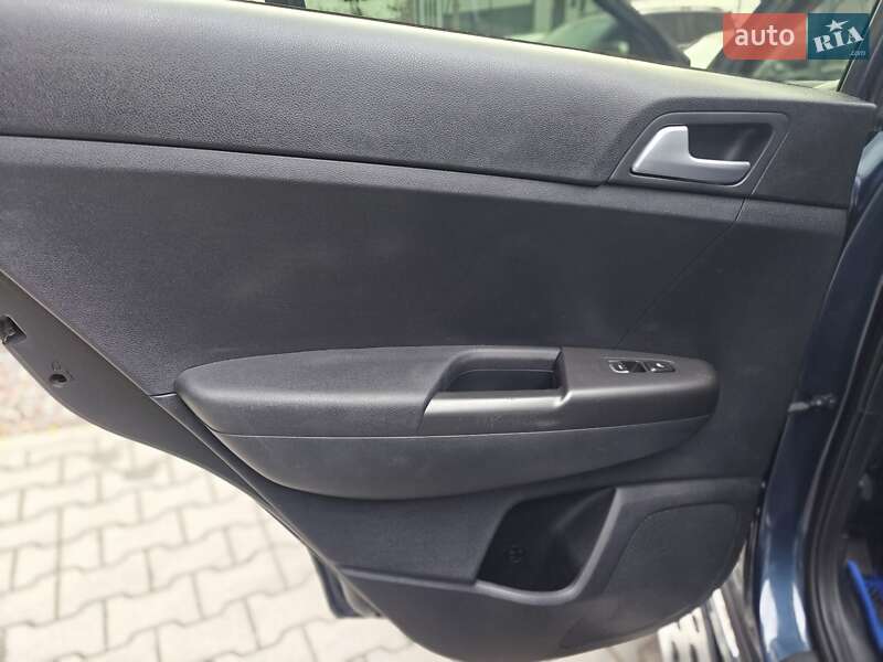 Внедорожник / Кроссовер Kia Sportage 2019 в Киеве