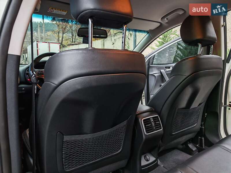 Внедорожник / Кроссовер Kia Sportage 2015 в Могилев-Подольске