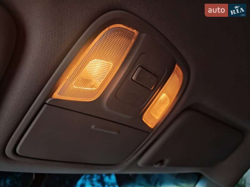 Внедорожник / Кроссовер Kia Sportage 2015 в Могилев-Подольске