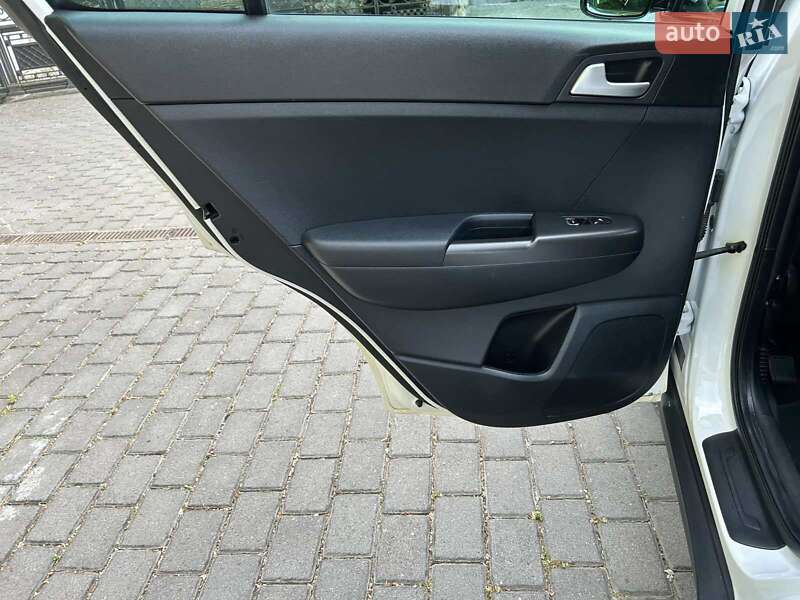 Внедорожник / Кроссовер Kia Sportage 2019 в Львове