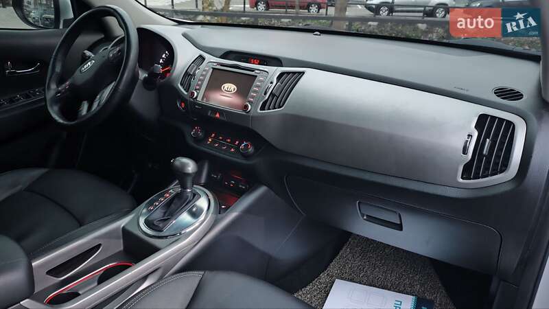 Внедорожник / Кроссовер Kia Sportage 2015 в Киеве