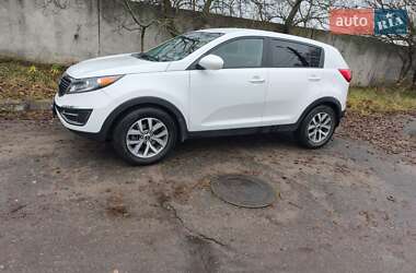 Внедорожник / Кроссовер Kia Sportage 2015 в Шостке