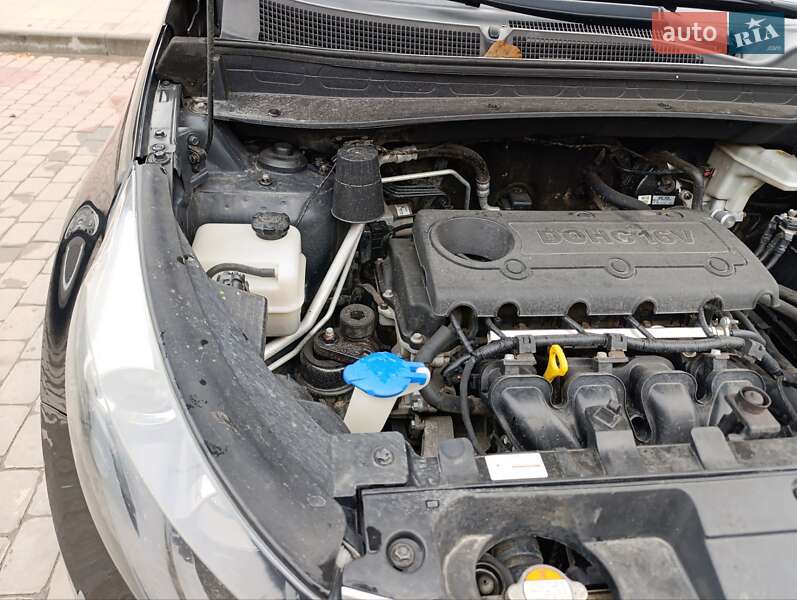 Позашляховик / Кросовер Kia Sportage 2011 в Кам'янець-Подільському фото 30 Позашляховик / Кросовер Kia Sportage 2011 в Кам'янець-Подільському