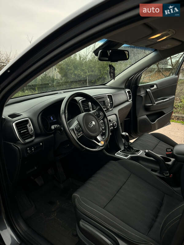 Внедорожник / Кроссовер Kia Sportage 2017 в Житомире фото 12 Внедорожник / Кроссовер Kia Sportage 2017 в Житомире