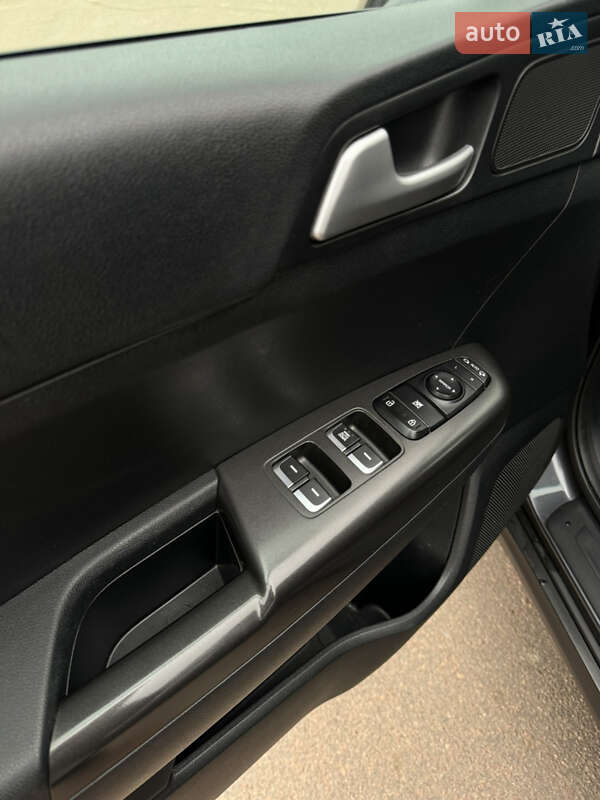 Внедорожник / Кроссовер Kia Sportage 2017 в Житомире фото 14 Внедорожник / Кроссовер Kia Sportage 2017 в Житомире