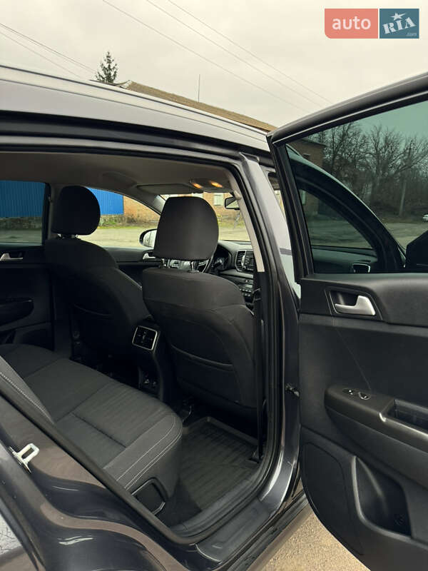 Внедорожник / Кроссовер Kia Sportage 2017 в Житомире фото 17 Внедорожник / Кроссовер Kia Sportage 2017 в Житомире