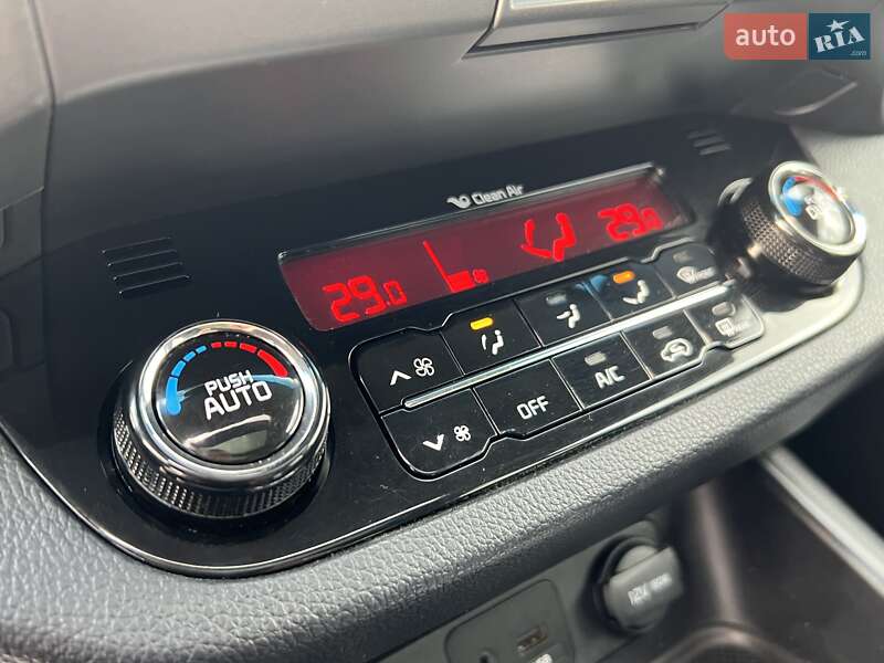 Позашляховик / Кросовер Kia Sportage 2014 в Івано-Франківську