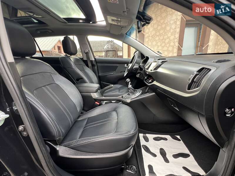 Позашляховик / Кросовер Kia Sportage 2014 в Івано-Франківську