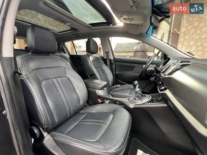 Позашляховик / Кросовер Kia Sportage 2014 в Івано-Франківську