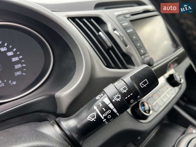 Позашляховик / Кросовер Kia Sportage 2014 в Івано-Франківську