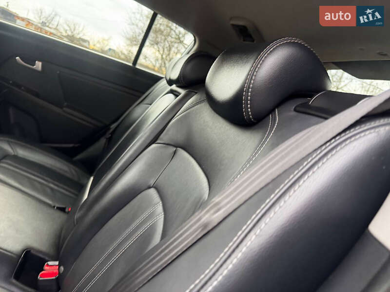 Внедорожник / Кроссовер Kia Sportage 2012 в Ахтырке фото 39 Внедорожник / Кроссовер Kia Sportage 2012 в Ахтырке