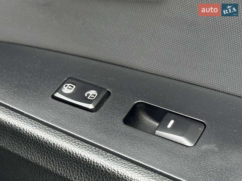 Внедорожник / Кроссовер Kia Sportage 2012 в Ахтырке фото 49 Внедорожник / Кроссовер Kia Sportage 2012 в Ахтырке