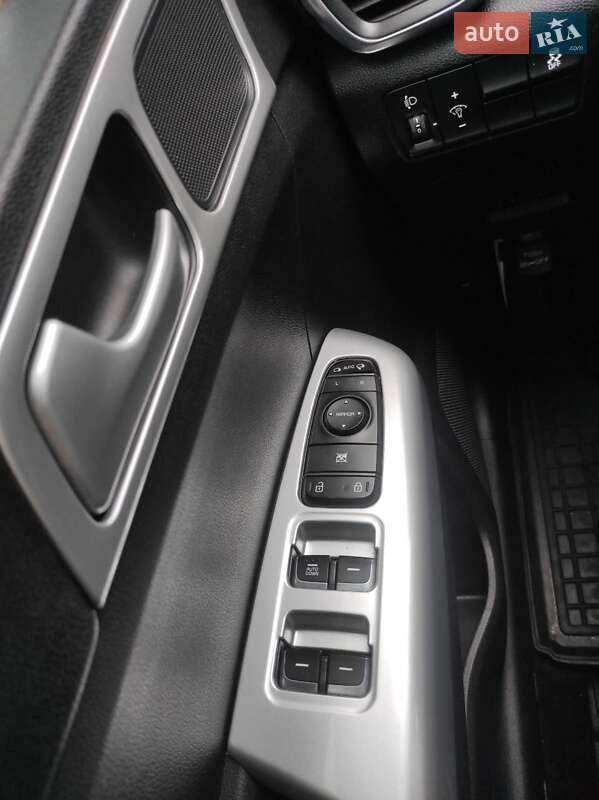 Позашляховик / Кросовер Kia Sportage 2016 в Бару