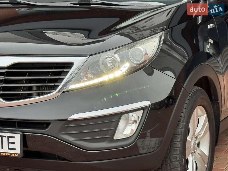 Внедорожник / Кроссовер Kia Sportage 2012 в Одессе