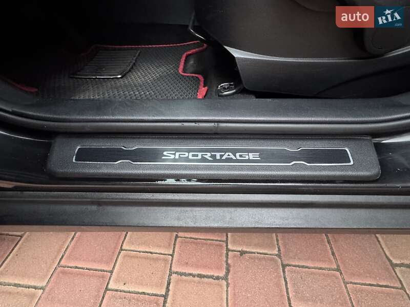 Внедорожник / Кроссовер Kia Sportage 2012 в Одессе