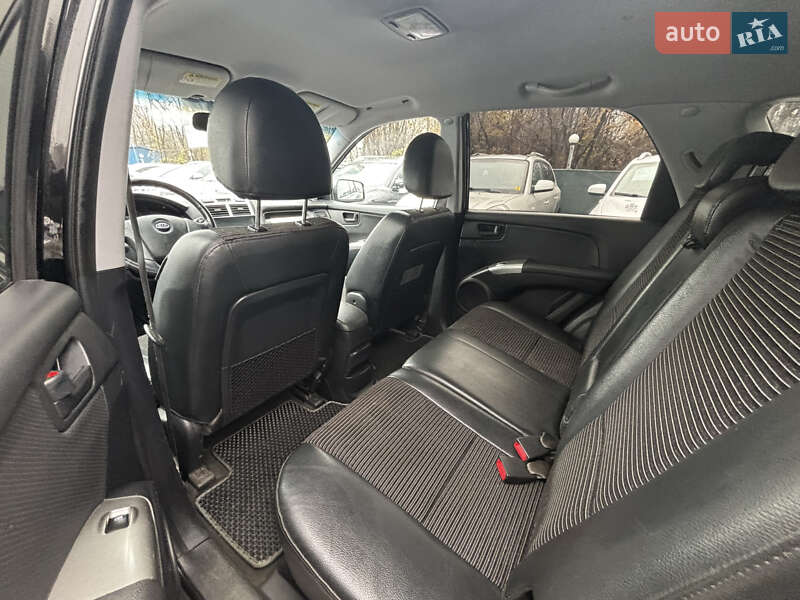 Позашляховик / Кросовер Kia Sportage 2006 в Полтаві