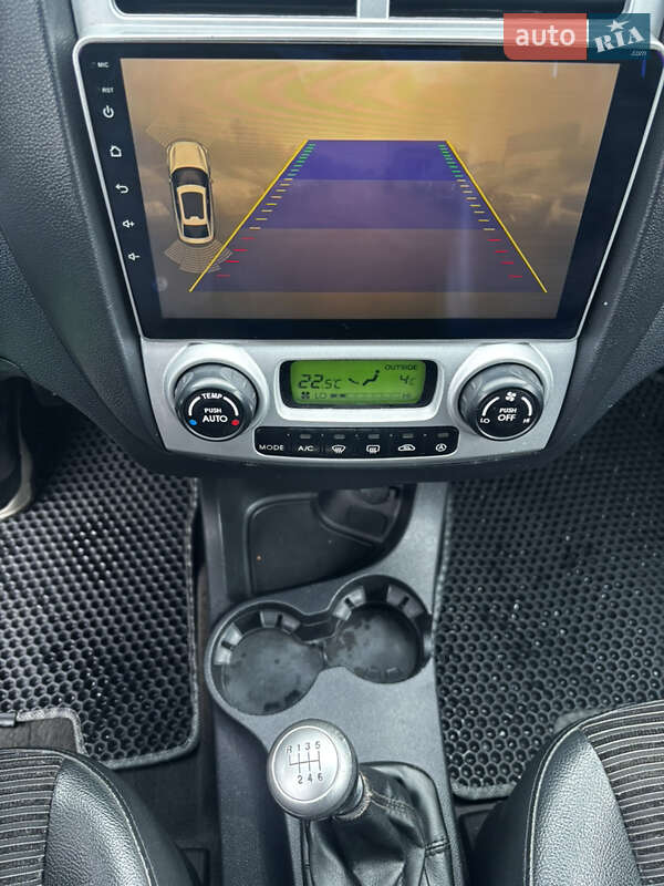 Позашляховик / Кросовер Kia Sportage 2006 в Полтаві