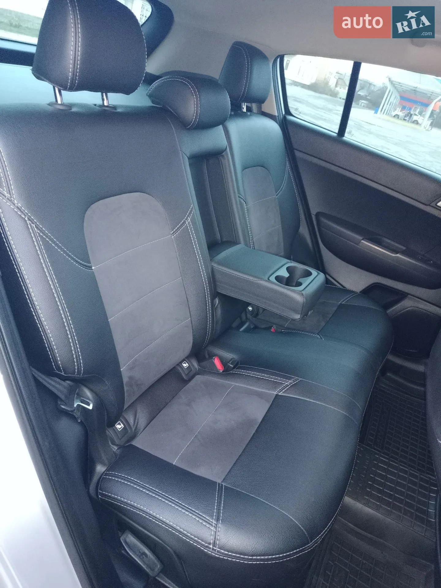 Kia Sportage 2017 VIN U5YPG814AHL409383 фото оголошення 36 з 54