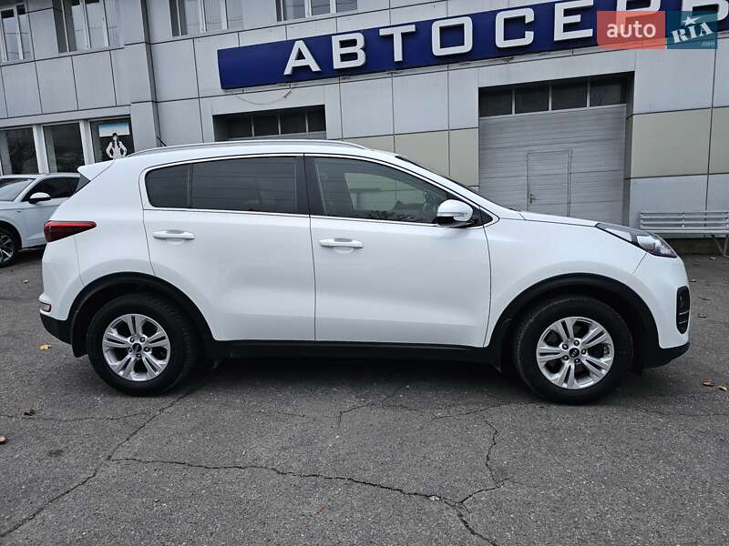 Внедорожник / Кроссовер Kia Sportage 2016 в Одессе