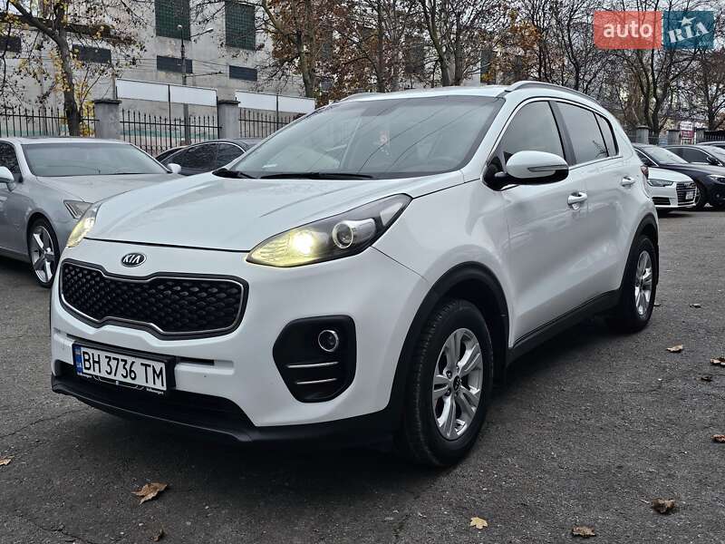 Внедорожник / Кроссовер Kia Sportage 2016 в Одессе