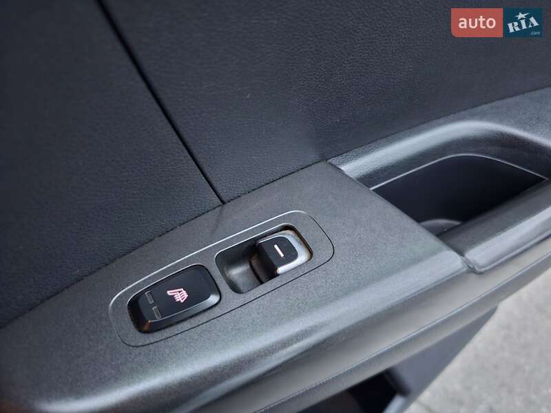 Внедорожник / Кроссовер Kia Sportage 2016 в Одессе