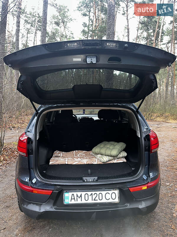 Внедорожник / Кроссовер Kia Sportage 2016 в Коростышеве