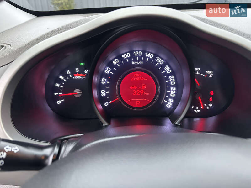 Позашляховик / Кросовер Kia Sportage 2012 в Шептицькому